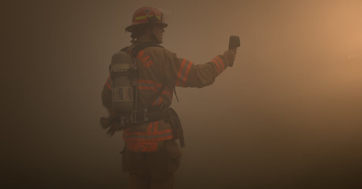 /globalassets/industrial/discover/public-safety/firefighter-disorientation-main.jpg