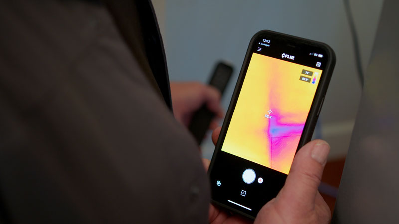 Série FLIR ONE Edge pour l’inspection de la maison